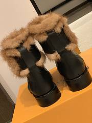Louis Vuitton Twist Shearling - 2