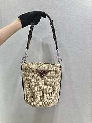 Prada Raffia and Leather Bag Size 25cm  - 3