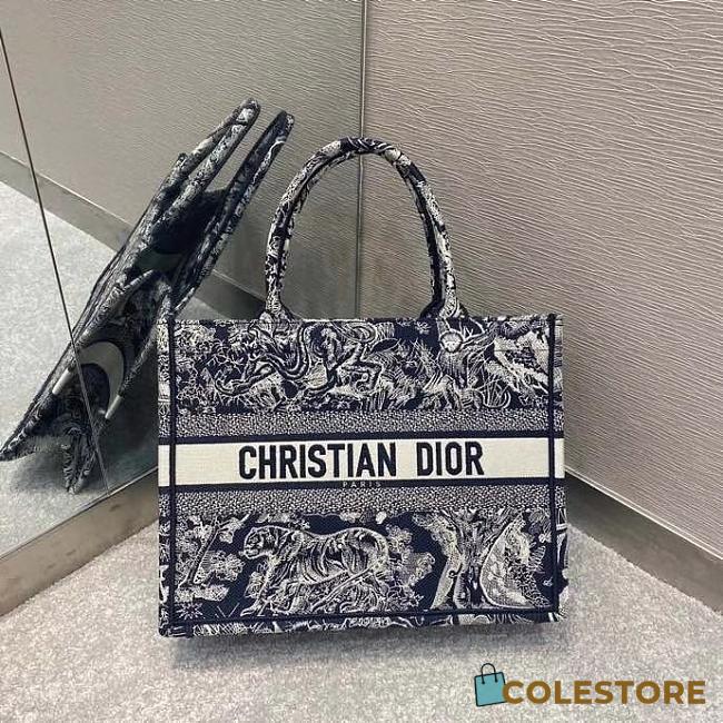 Dior Book Tote Tiger Embroidery Size 36.5cm - 1