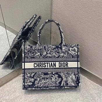 Dior Book Tote Tiger Embroidery Size 36.5cm