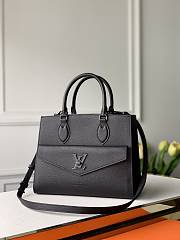 Louis Vuitton Lock Me Monochrome Handbag Black 27.5cm - 1