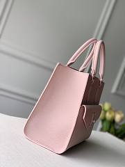 Louis Vuitton Lock Me Monochrome Handbag In Rose Tote 27.5cm - 4