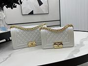 Chanel Boy Bag Caviar Leather Size 20cm - 1