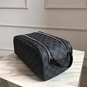 Louis Vuitton Dopp Kit Toilet Pouch Damier Size 28cm - 4