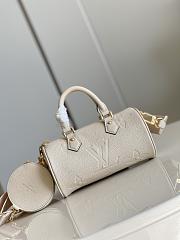 Louis Vuitton Papillon In White M45707 Size 20cm - 3