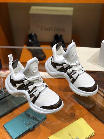 LV Archlight Sneaker In White 