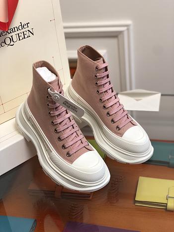 Alexander McQueen Tread Slick high-top sneakers Pink