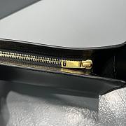 Celine Shouder Bag Cuir Triomphe In Smooth Calfskin Black Size 24cm - 4