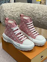 LV Squad Sneaker Boot Pink - 2