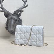 Lady Dior Clutch With Chain White 20cm - 3