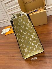 LV Onthego Monogram Green White Canvas Shoulder Bag 41cm - 4
