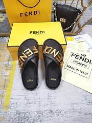 Fendi Black leather Slippers - 2