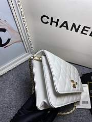 Chanel Wallet On Chain WOC White 19cm - 2