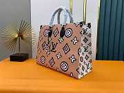 Louis Vuiiton Onthego Wild At Heart Giant Monogram GM 41CM - 3