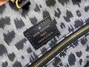 Louis Vuiiton Onthego Wild At Heart Giant Monogram GM 41CM - 2