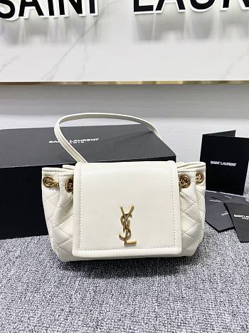 YSL Chain Bag Vintage Leather White 18cm