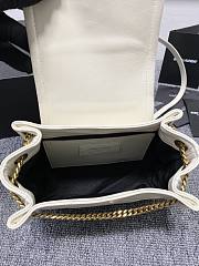YSL Chain Bag Vintage Leather White 18cm - 4
