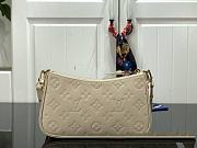 Louis Vuitton Pouch On Strap Empreinte Leather White 19cm - 1