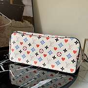 Louis Vuitton Game On Neverfull MM White 31cm - 3
