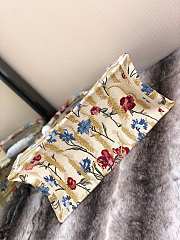 Dior Book Tote Small Floral 36cm - 4
