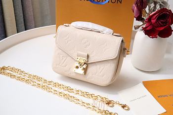 Louis Vuiiton Micro Métis Beige Bag 14cm