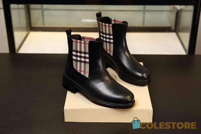 Burberry Checked Chelsea Boots - 1