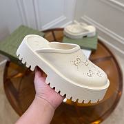 Gucci Women's platform perforated G sandal - 5