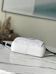Louis Vuiiton Outdoor Bumbag Antartica 21cm - 2
