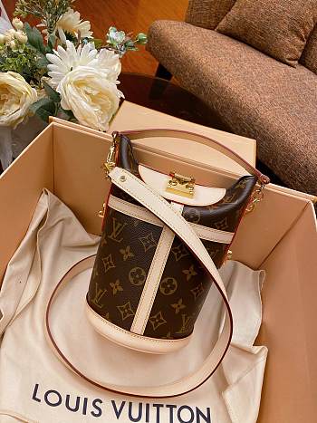 Louis Vuitton Duffle Monogram Boite Chapeau Trunk Brown M43587 22x23x14cm