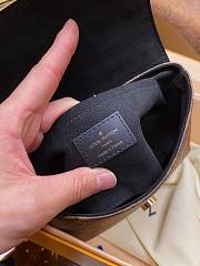 Colestore Louis Vuitton Locky BB LV M44141 Size 20x16x7.5cm - 5
