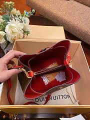 Louis Vuitton Neonoe Monogram Red M44021 Size 26x22x27 cm - 4