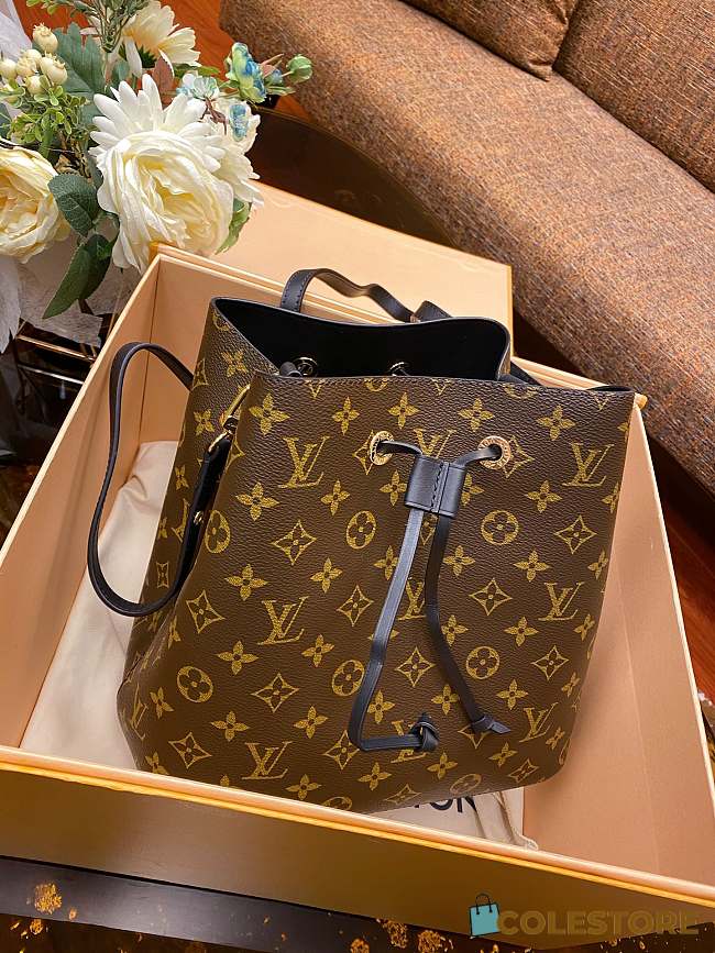 Louis Vuitton Neonoe M44020 Size 26x22x27 cm - 1