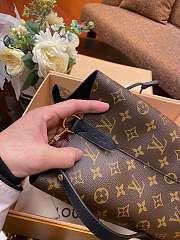 Louis Vuitton Neonoe M44020 Size 26x22x27 cm - 6