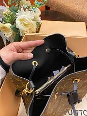 Louis Vuitton Neonoe M44020 Size 26x22x27 cm - 5