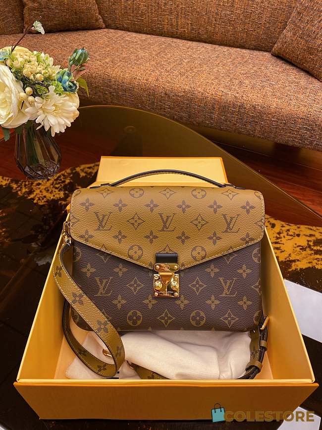 Louis Vuitton Pochette Metis Monogram Reverse M44876 size 25x19x9 cm - 1