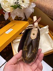 Louis Vuitton Favorite PM Shoulder Bag M40717 Size 24cm - 2
