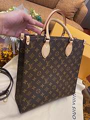 Colestore Louis Vuitton Sac Plat PM Monogram M45848 Size 30x10x31 cm - 3