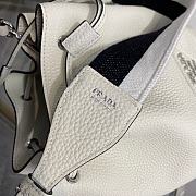 Prada White Leather bucket bag 1BE060 Size 20x25x14cm - 3