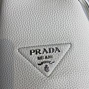 Prada White Leather bucket bag 1BE060 Size 20x25x14cm - 2