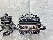 Dior Small DiorTravel Vanity Case Blue Dior Oblique Embroidery 18x10x14 cm - 1