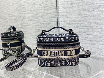 Dior Small DiorTravel Vanity Case Blue Dior Oblique Embroidery 18x10x14 cm