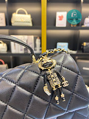 Chanel Small Flap Bag Lambskin Black 20cm - 3