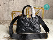 Louis Vuiiton Alma BB Black M59793 24.5cm - 1