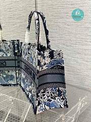Dior Medium Book Tote Blue Multicolor 36cm - 5