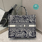 Dior Book Tote Tiger Embroidery Size 42cm - 1