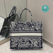 Dior Book Tote Tiger Embroidery Size 42cm - 6