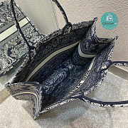 Dior Book Tote Tiger Embroidery Size 42cm - 3