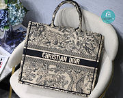 Large Dior Book Tote Blue Toile De Jouy Embroidery 42cm - 1