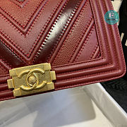 Chanel Medium Boy Chevrom Red 67086 25cm - 6