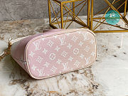 Louis Vuitton MARSHMALLOW M45698 24 x 22 x 13cm - 6